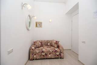 Отель Lowell Hotel Тбилиси Семейный номер-4