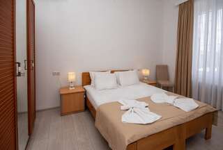 Отель Lowell Hotel Тбилиси Семейный номер-6