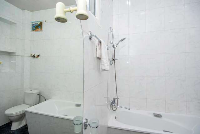 Отель Lowell Hotel Тбилиси-42