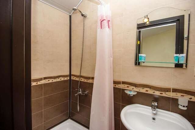 Отель Lowell Hotel Тбилиси-51